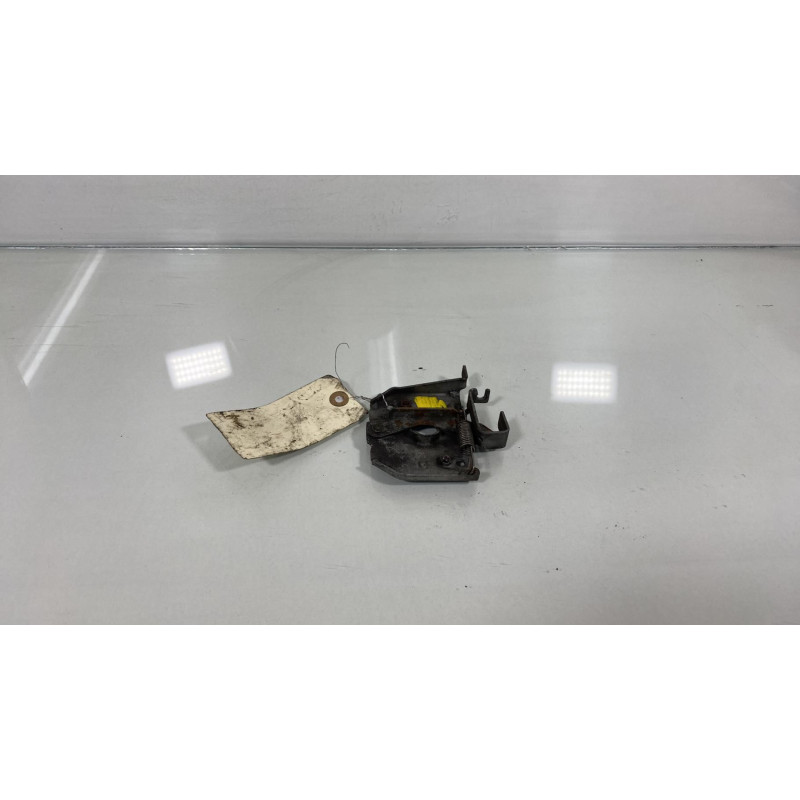 Fermeture de capot RENAULT CLIO 2 Photo n°3