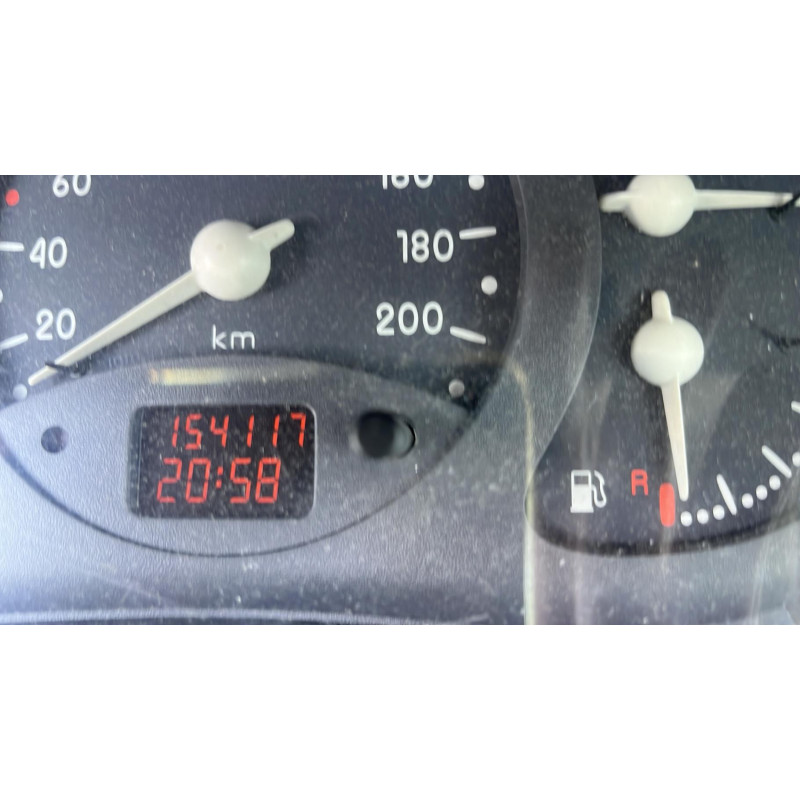 Fermeture de capot RENAULT CLIO 2 Photo n°8