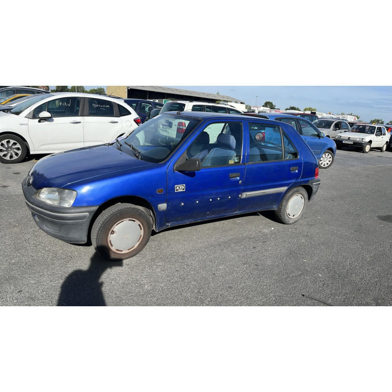 Poignee porte arriere droit PEUGEOT 106 Photo n°6