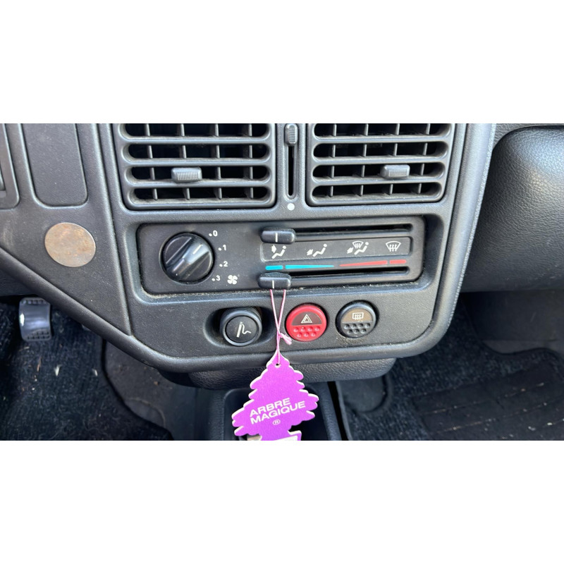 Poignee porte arriere droit PEUGEOT 106 Photo n°12