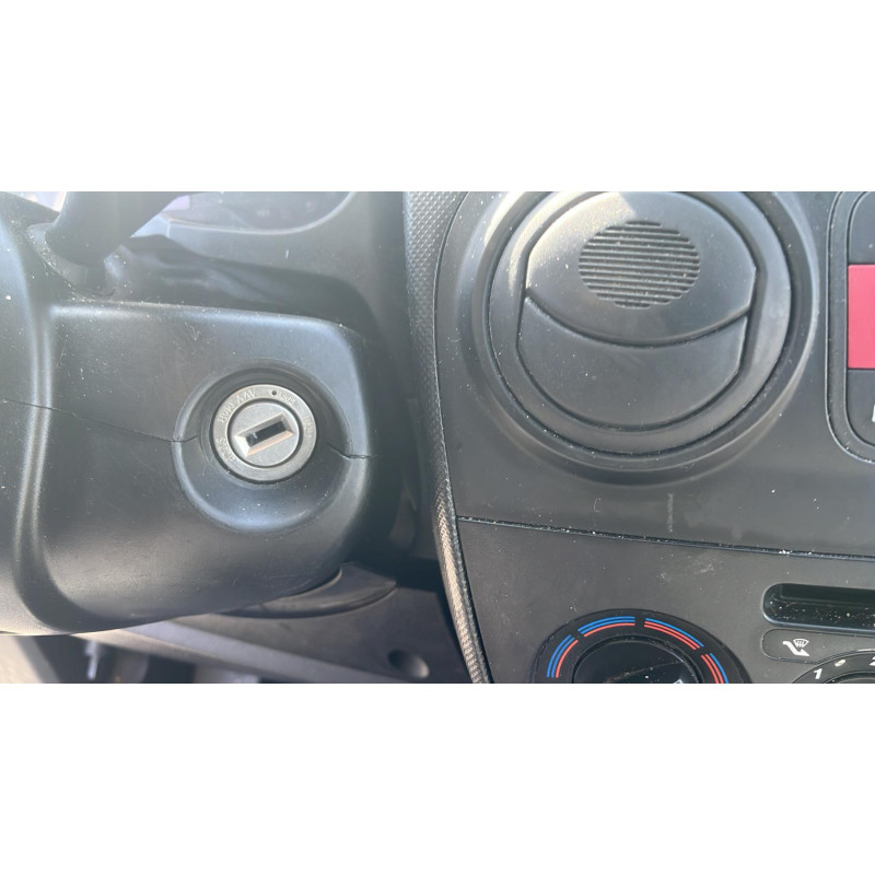 Porte laterale droit CITROEN NEMO Photo n°17