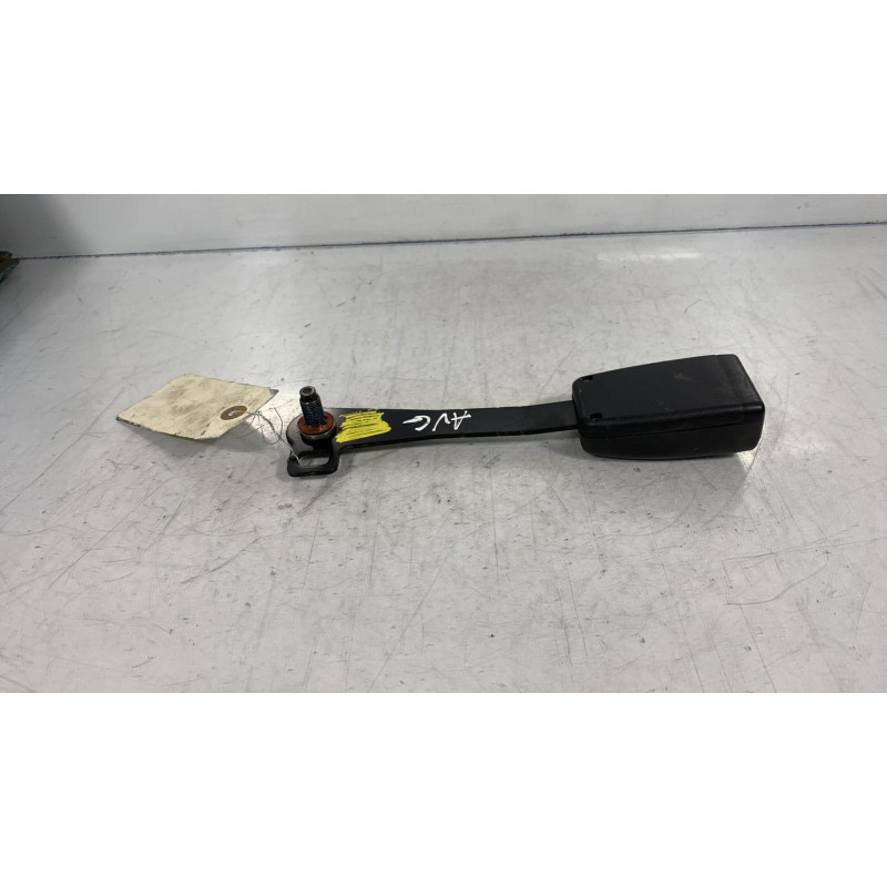 Attache ceinture avant gauche KIA SPORTAGE 2 Photo n°2