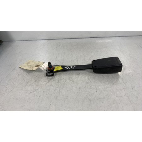 Attache ceinture avant gauche KIA SPORTAGE 2