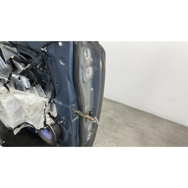 Porte avant gauche KIA CARNIVAL 2 Photo n°3