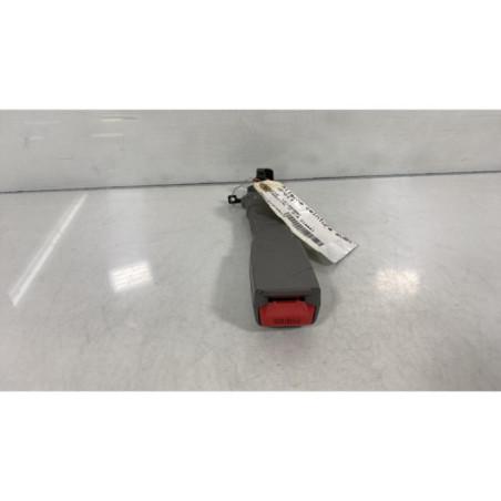 Attache ceinture avant droit KIA CARNIVAL 2 Photo n°1