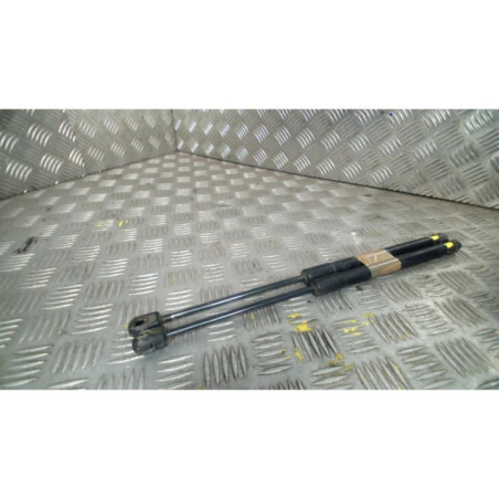 Verin de coffre SEAT ALTEA Photo n°1