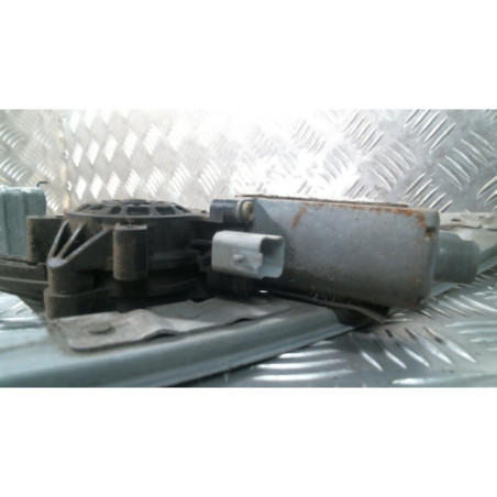 Leve vitre electrique avant droit PEUGEOT 206