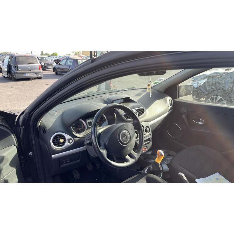 Poignee interieur avant droit RENAULT CLIO 3 Photo n°12