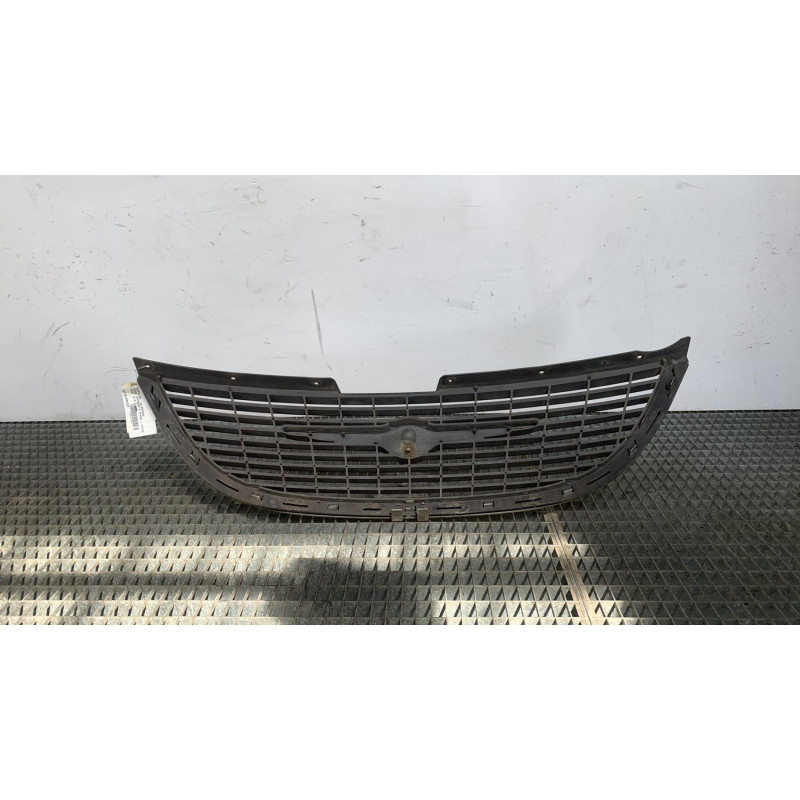 Calandre CHRYSLER GRAND VOYAGER 4 Photo n°4