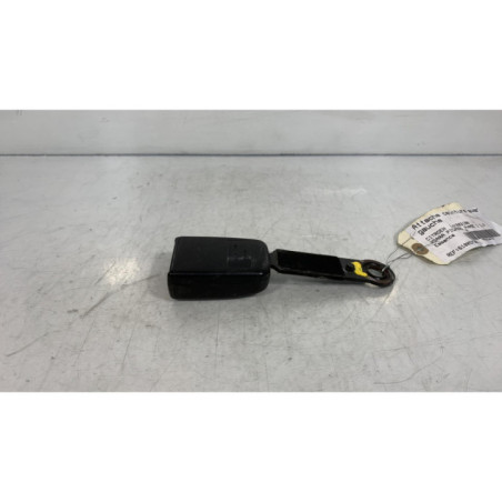 Attache ceinture avant gauche CITROEN XSARA PICASSO Photo n°1