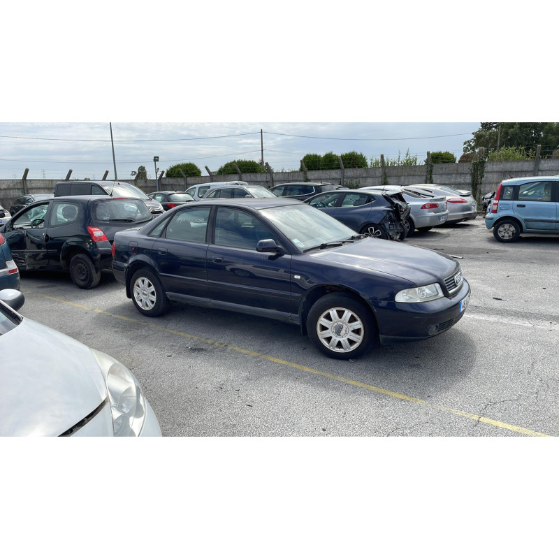 Feu arriere principal droit (feux) AUDI A4 1 Photo n°9