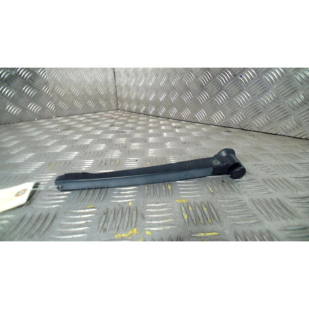 Bras essuie glace arriere VOLKSWAGEN FOX