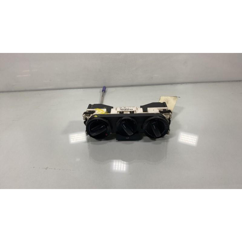 Commande chauffage VOLKSWAGEN FOX Photo n°3