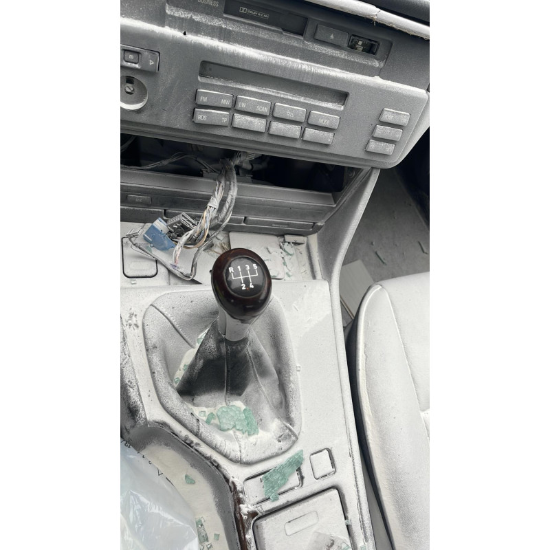 Malle/Hayon arriere BMW SERIE 5 E39 Photo n°13