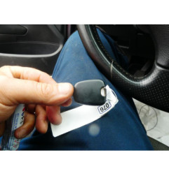 Pretensionneur de ceinture avant droit PEUGEOT 308 1