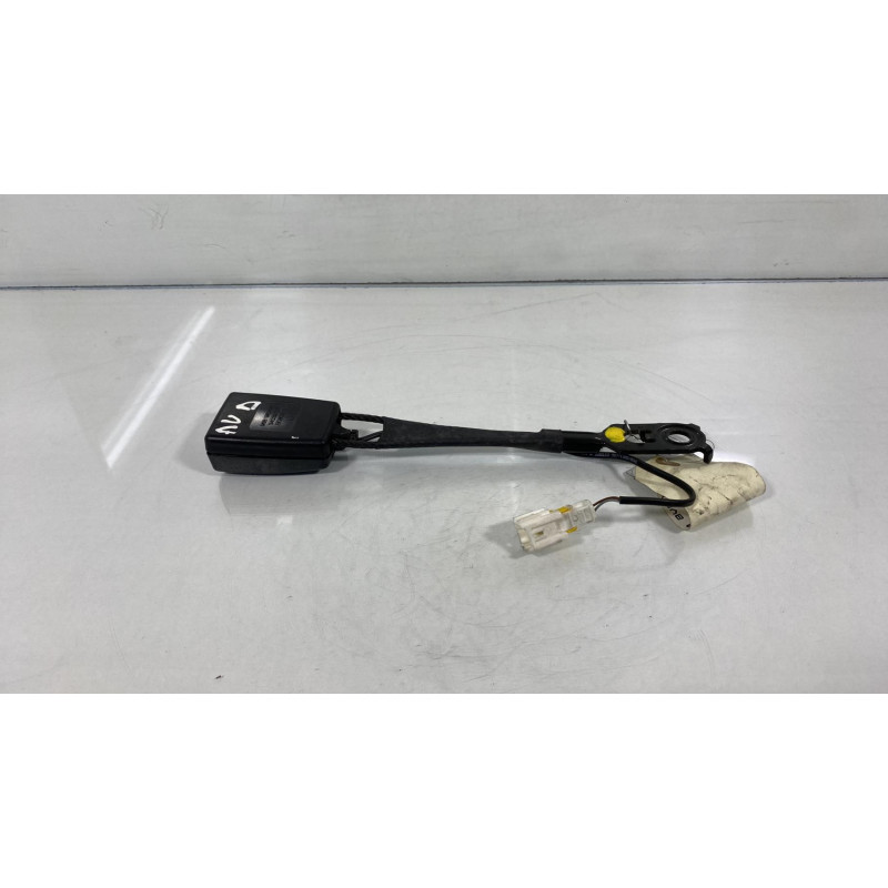 Attache ceinture avant droit PEUGEOT 3008 1 Photo n°2
