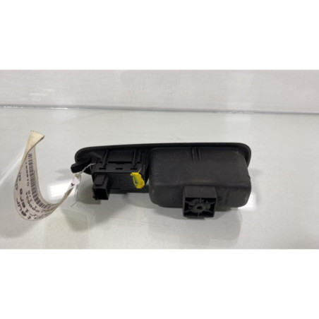 Interrupteur de leve vitre arriere droit PEUGEOT 3008 1