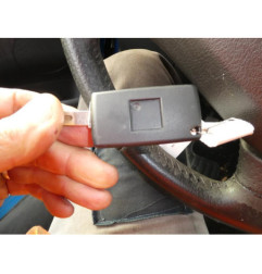Pretensionneur de ceinture avant droit PEUGEOT 207