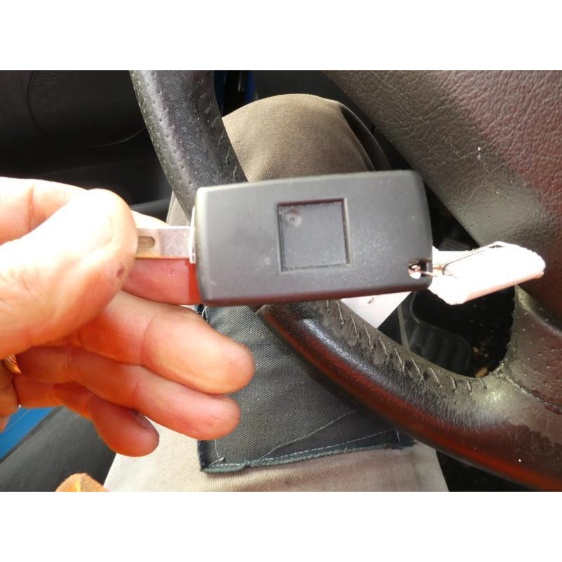 Pretensionneur de ceinture avant droit PEUGEOT 207 Photo n°12