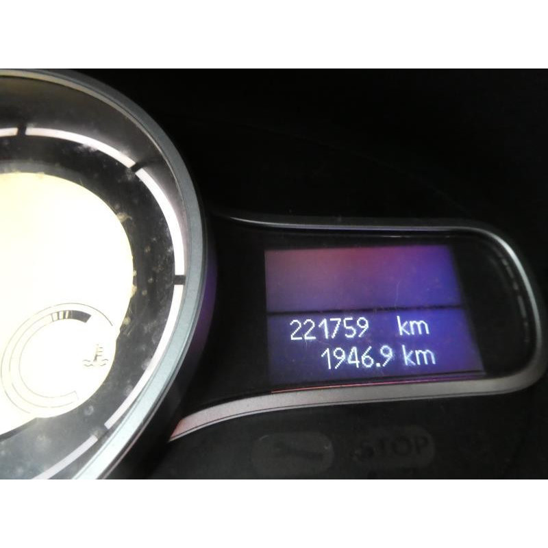 Vitre arriere gauche RENAULT MEGANE 3 Photo n°4