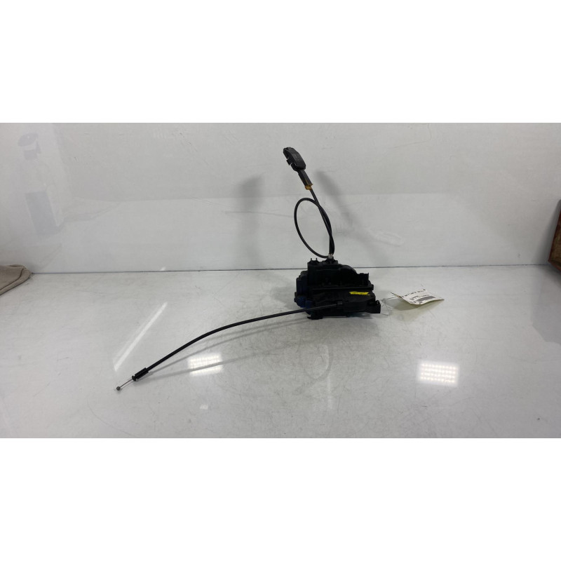Serrure arriere droit RENAULT CLIO 3 Photo n°1