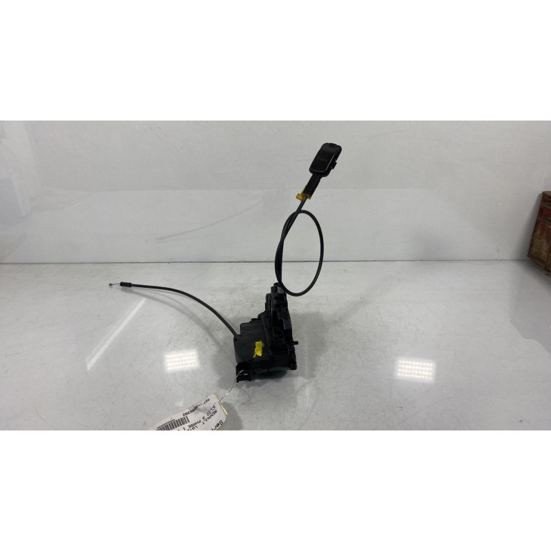 Serrure arriere droit RENAULT CLIO 3 Photo n°2