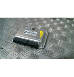 Calculateur moteur VOLKSWAGEN GOLF 5 Photo n°1