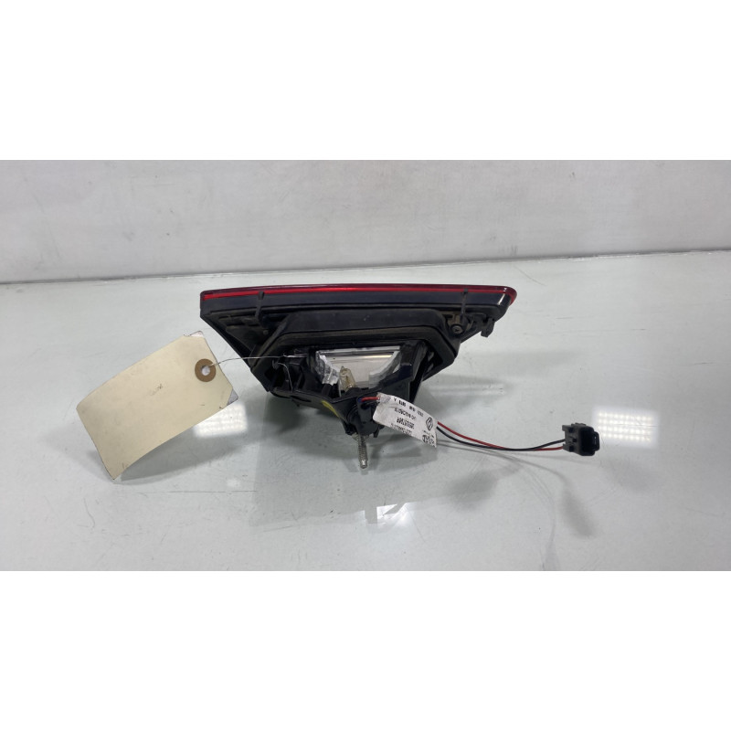Feu arriere secondaire droit (feux) RENAULT CLIO 4 Photo n°3