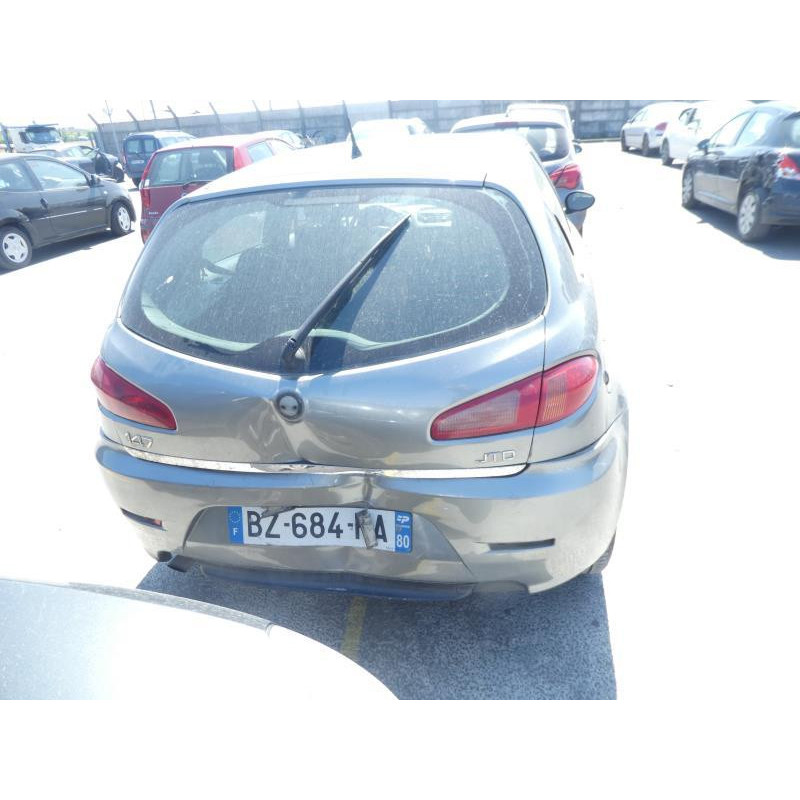 Vitre avant droit ALFA ROMEO 147 Photo n°11