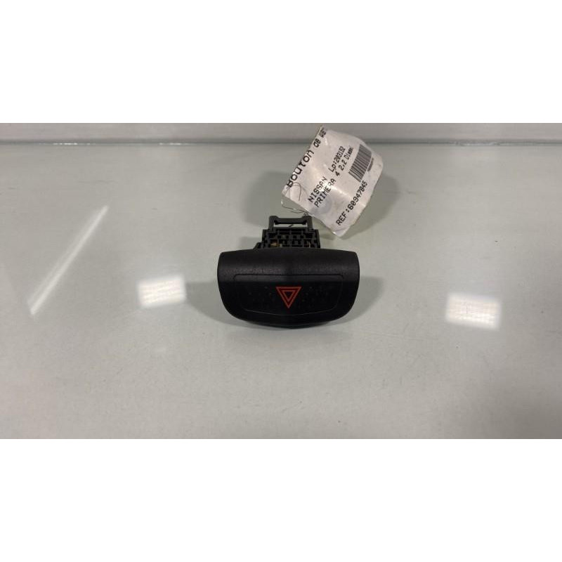 Bouton de warning NISSAN PRIMERA 4 Photo n°3