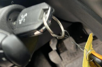 Ceinture arriere gauche PEUGEOT 208 1