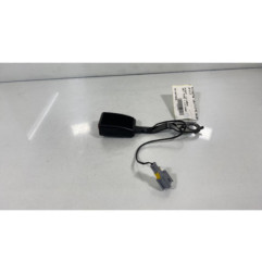 Attache ceinture avant droit PEUGEOT 208 1