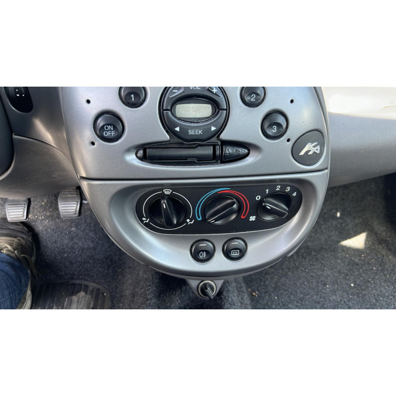 Capot FORD KA 1 Photo n°8