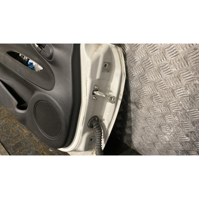 Porte avant gauche FIAT PUNTO EVO 3 Photo n°1
