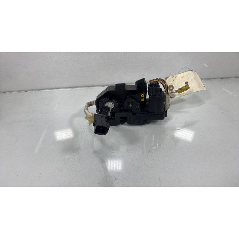 Serrure arriere droit HYUNDAI GETZ Photo n°2
