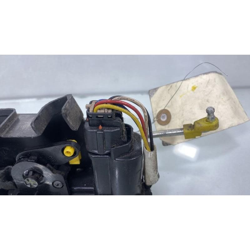 Serrure arriere droit HYUNDAI GETZ Photo n°3