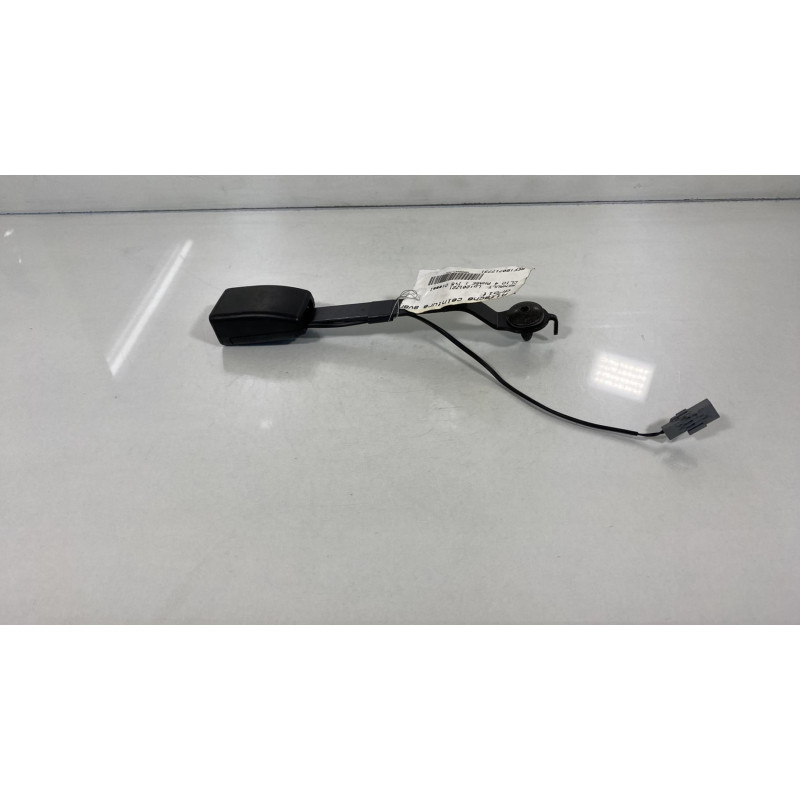 Attache ceinture avant droit RENAULT CLIO 4 Photo n°1