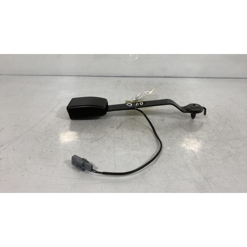 Attache ceinture avant droit RENAULT CLIO 4 Photo n°3