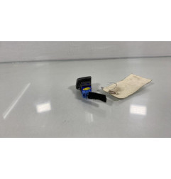 Bouton de warning PEUGEOT 208 1