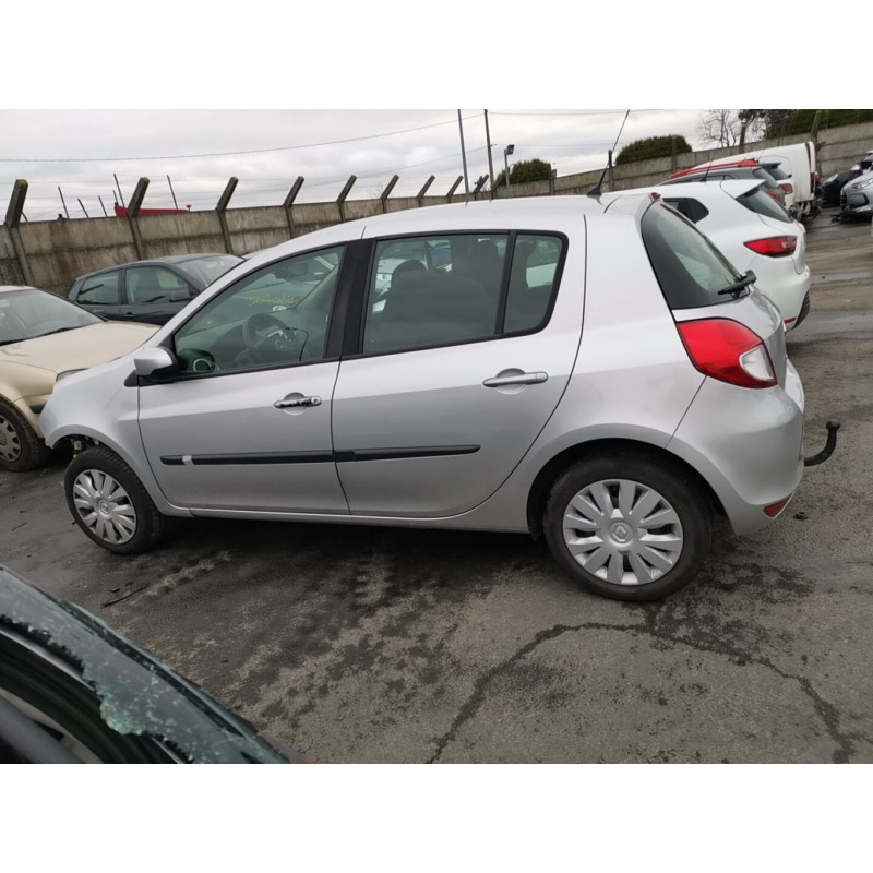 Feu arriere principal gauche (feux) RENAULT CLIO 3 Photo n°5