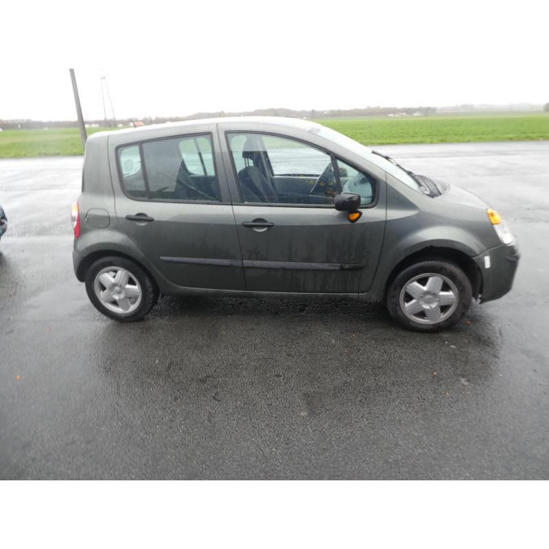 Pretensionneur de ceinture avant droit RENAULT MODUS Photo n°8