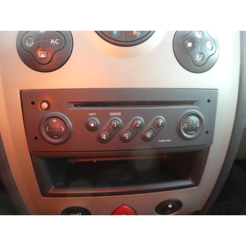 Trappe d'essence RENAULT MEGANE 2 Photo n°6