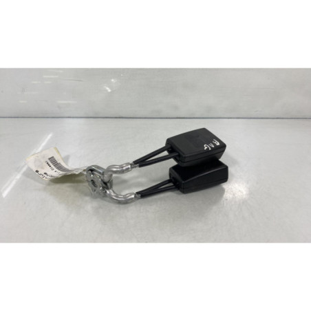 Attache ceinture arriere gauche SEAT IBIZA 4 Photo n°1