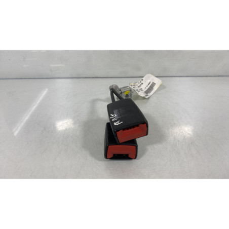 Attache ceinture arriere gauche SEAT IBIZA 4