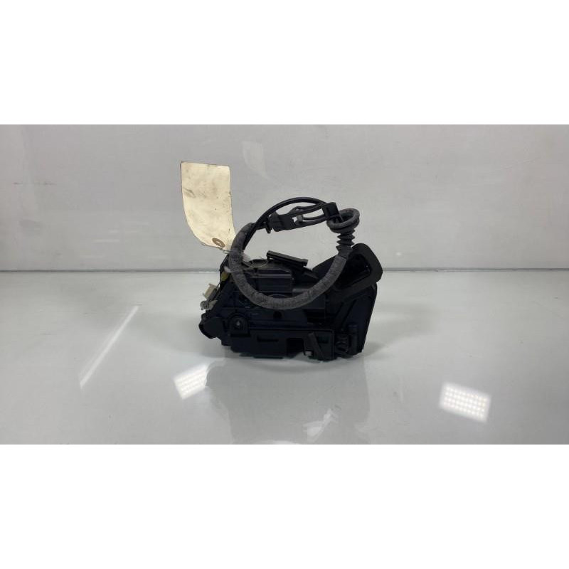 Serrure arriere droit VOLKSWAGEN GOLF 7 Photo n°2
