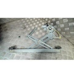 Leve vitre electrique avant gauche TOYOTA YARIS 2 Photo n°1
