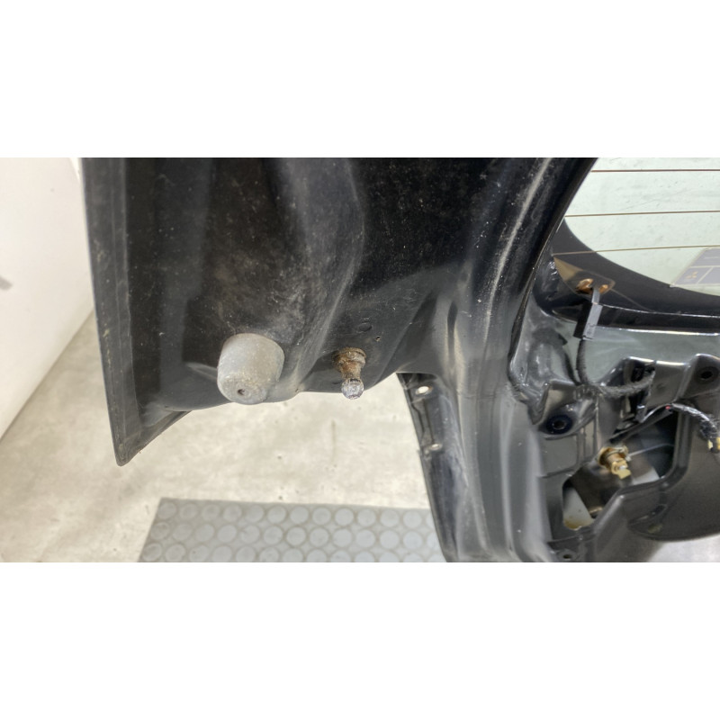 Malle/Hayon arriere MITSUBISHI COLT 6 Photo n°10