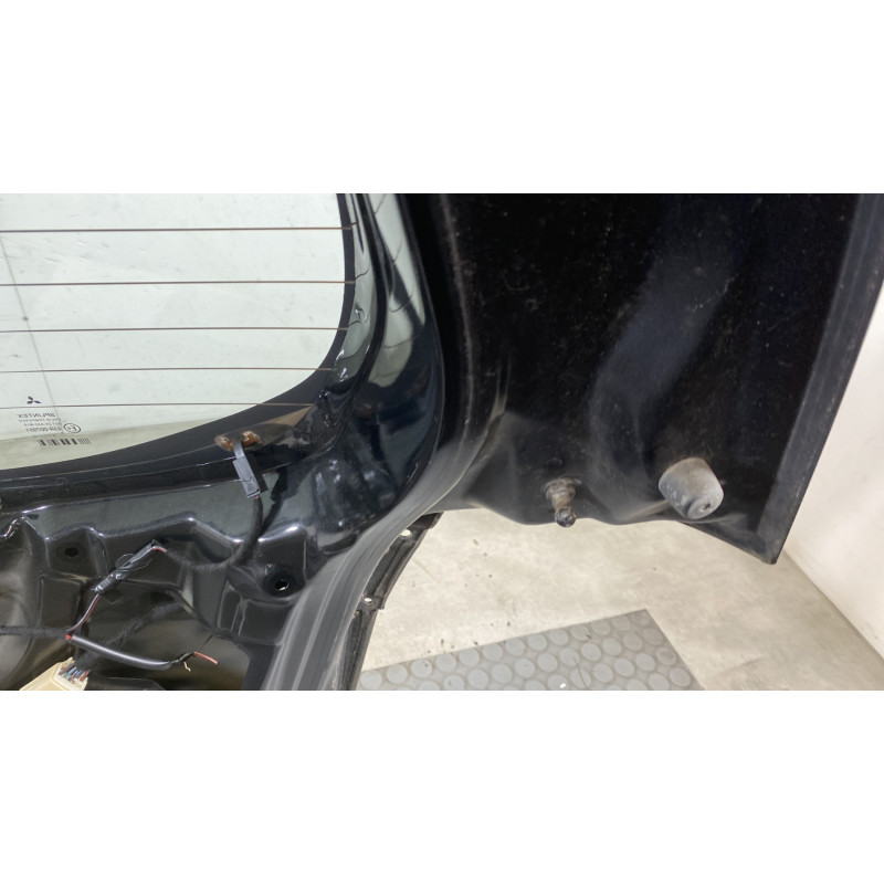 Malle/Hayon arriere MITSUBISHI COLT 6 Photo n°11