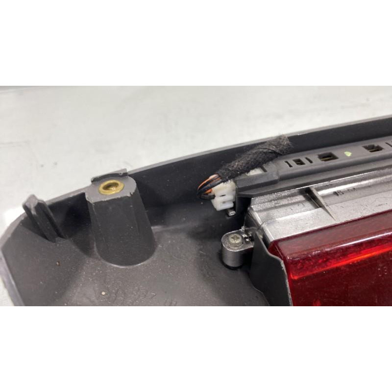 Feu arriere stop central FIAT PANDA 2 Photo n°3