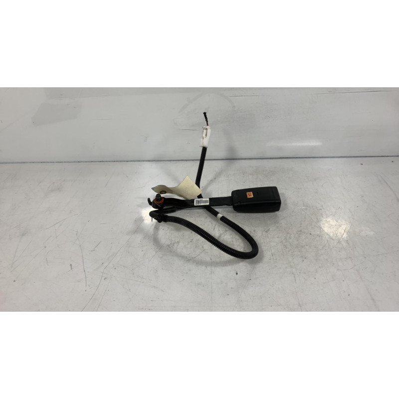 Attache ceinture avant gauche KIA PICANTO 2 Photo n°1